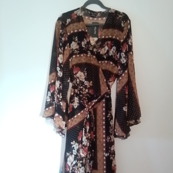 Maxi dress NWT - Picture 2 of 7